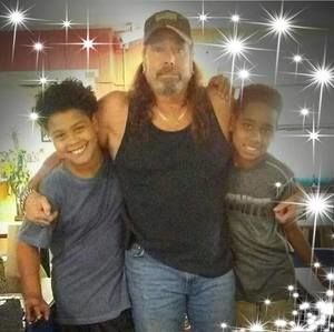 Meet your Posher, Bobby